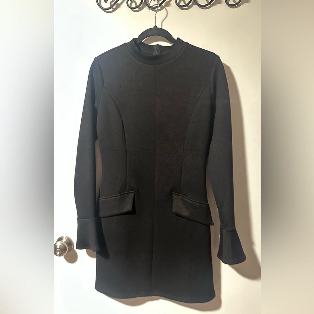 Elegant Black Long Sleeve Dress